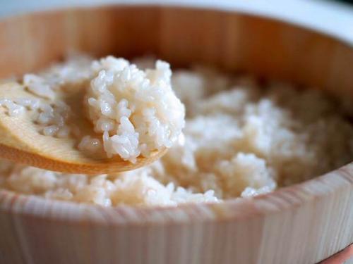 Сколько нужно рисового уксуса на 400 грамм риса. Правильное приготовление риса для суши