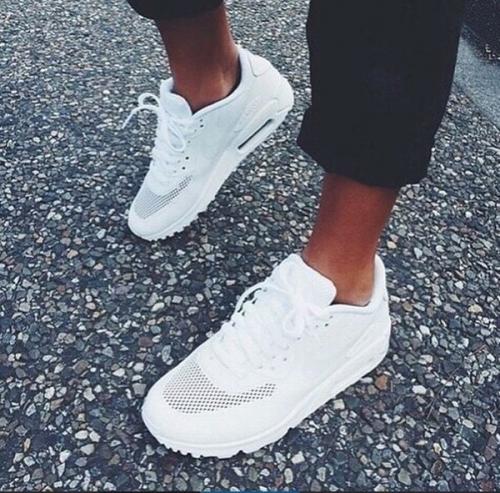 Лайфхаки для обуви белая. 9 лайфхаков, как сохранить белые кроссовки