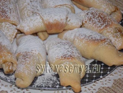 Рогалики на сметане без маргарина. Рогалики на сметанном тесте