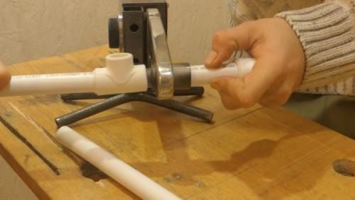 КРУТЫЕ самоделки из пластиковых труб. Выгодные самоделки из пластиковых труб