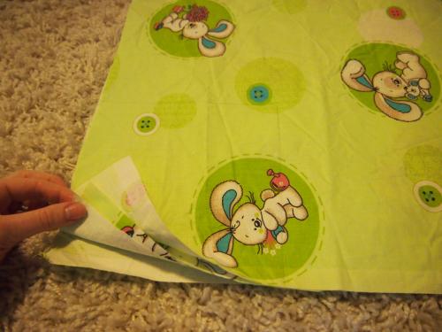 Как сшить простынь на резинке на детскую кроватку. Простынь на резинке в детскую кроватку своими руками