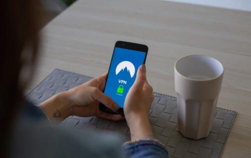 Какие недостатки имеет использование общедоступных бесплатных VPN-серверов. Почему нельзя пользоваться бесплатными VPN