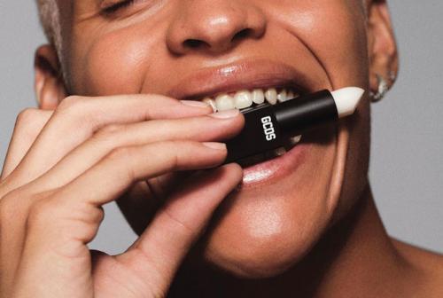 Как изменились стандарты красоты: что теперь считается идеальным 06