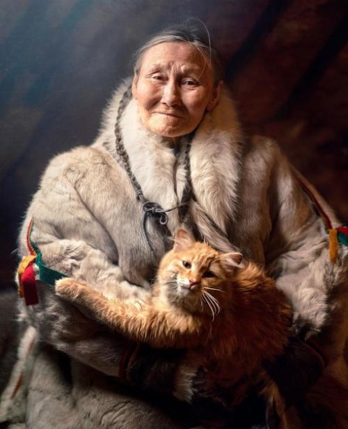 Непростые будни семьи оленеводов Ямала в очень искренних и самобытных кадрах фотографа Елены Шумиловой. 01