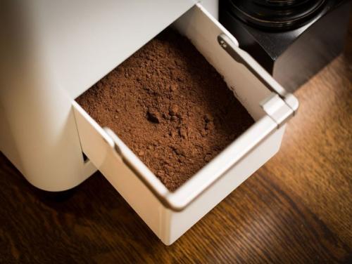 Новое домашнее устройство остатки пищи в удобрение переработает. 06