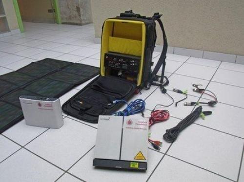 Vodafone, известный бренд не только наклейками на спорткарах, но и еще качественной связью в Европе разработал базовую станцию в удобном варианте. 01