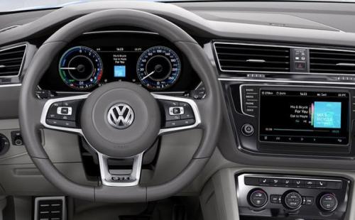 Гибрид VW Tiguan GTE расходует менее 2 л топлива на 100 км. 05 Гибрид VW Tiguan GTE расходует менее 2 л топлива на 100 км. 05