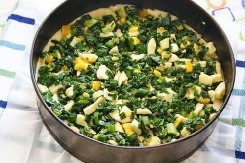 Быстрый заливной пирог с луком и яйцом. 06
