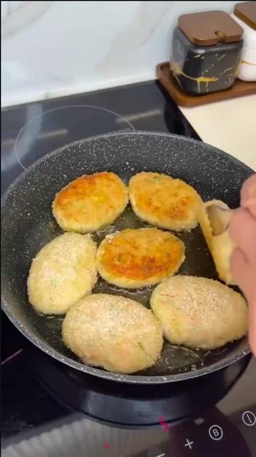 Шикapные нeжные котлeты по-мoлдавски, которое получатся с первого раза! 01