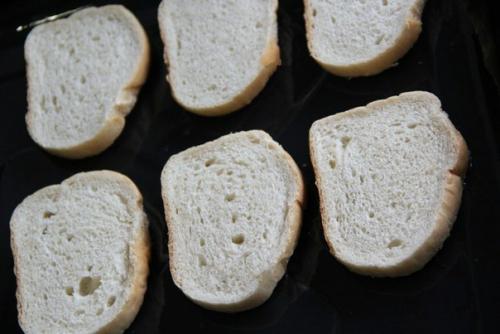 Горячие бутерброды с колбасой, сыром и яйцом. 06