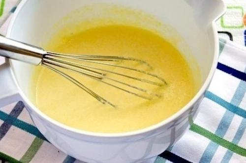 Быстрый заливной пирог с луком и яйцом. 03