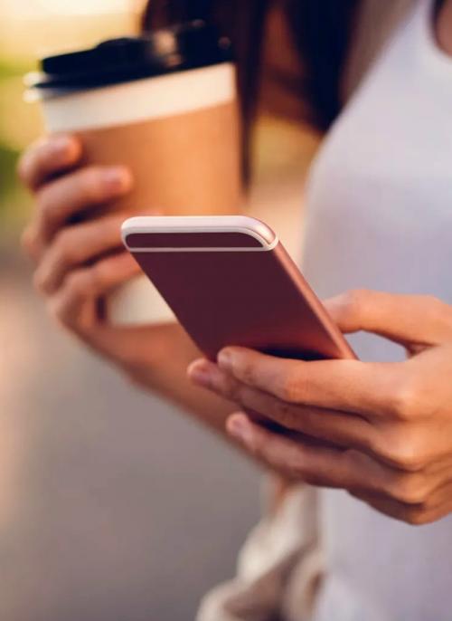 Google предупредила, что около миллиарда смартфонов на Android оказались под угрозой взлома. 02