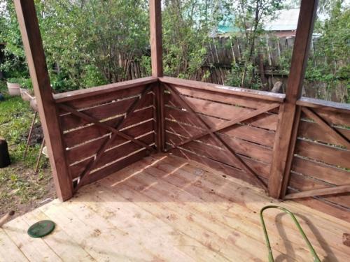Всем привет.  Строю беседку. 07