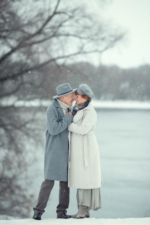 Когда все настоящее: снег, чувства, герои, десятки прожитых лет вместе! 01