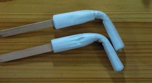 Как сделать бумажный арбалет, стреляющий карандашами. 02