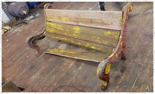 Супер!  В том случае, если не увезут, то затопчут, сломают, разбомбят. 01