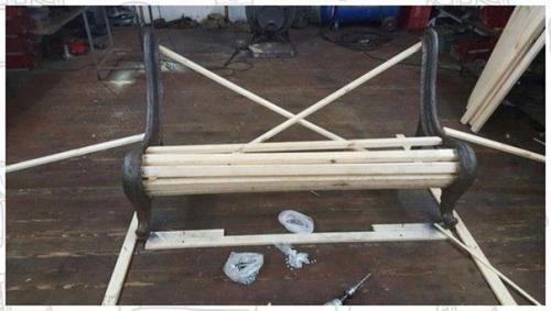 Супер!  В том случае, если не увезут, то затопчут, сломают, разбомбят. 04