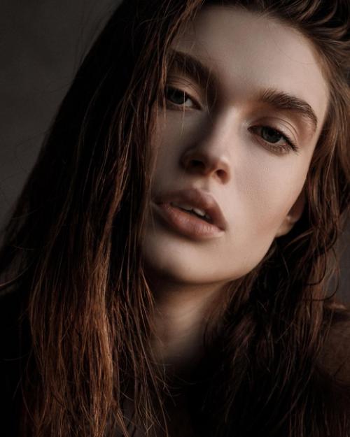 Не бойтесь проявлять эмоции во время фотосессии. 02