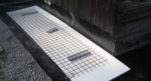 Как сделать отмостку вокруг дома: утепление и устройство своими руками. 02 Как сделать отмостку вокруг дома: утепление и устройство своими руками. 02