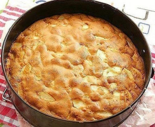 Очень вкусная шарлотка - лентяйка. 03