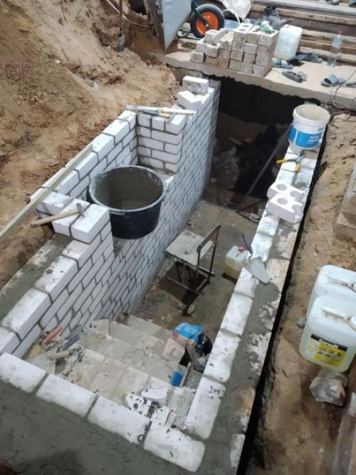 Смотровая яма в гараже своими руками. 03