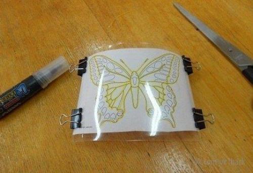 Красивая бабочка из пластиковой бутылки. 02