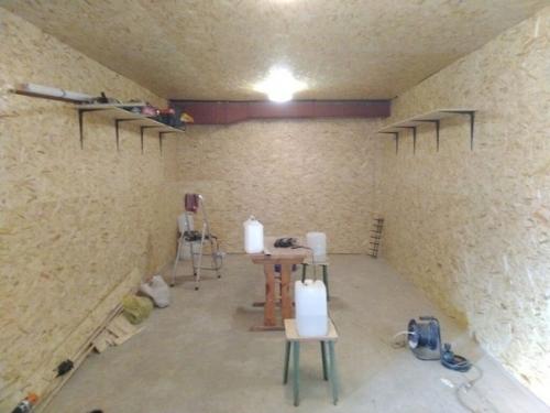 Получился не гараж, а квартира! 03