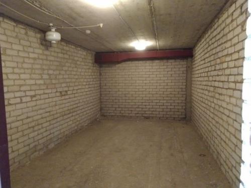 Получился не гараж, а квартира! 01