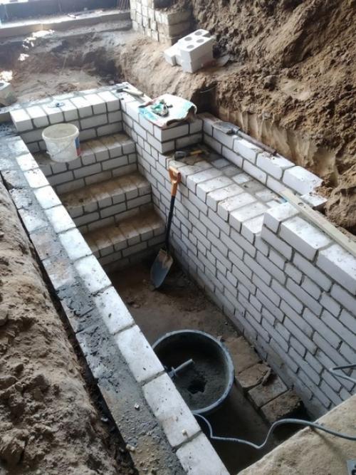 Смотровая яма в гараже своими руками. 04