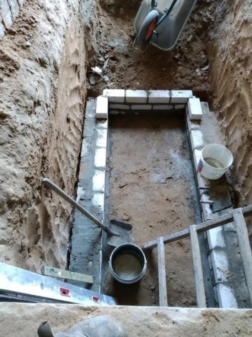 Смотровая яма в гараже своими руками. 01