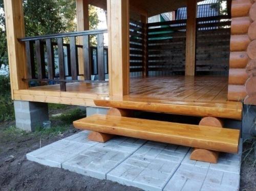 Прошлым летом делал веранду к своему дому. 04