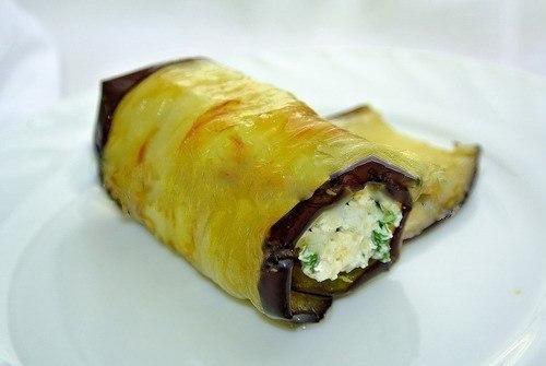 Рулетики из баклажанов с сыром и чесноком. 06
