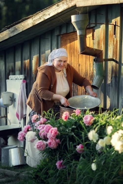 Очень простой, но очень колоритный деревенский быт. 02