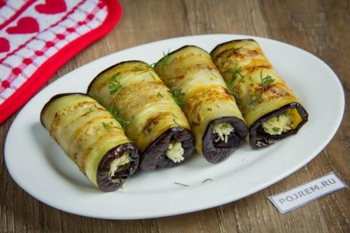 Рулетики из баклажанов с сыром и чесноком. 01
