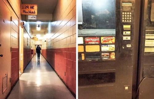 Жители города уиттиер на Аляске вполне комфортно чувствуют себя, проживая в одном 14-этажном здании, построенном в 1956 году. 04