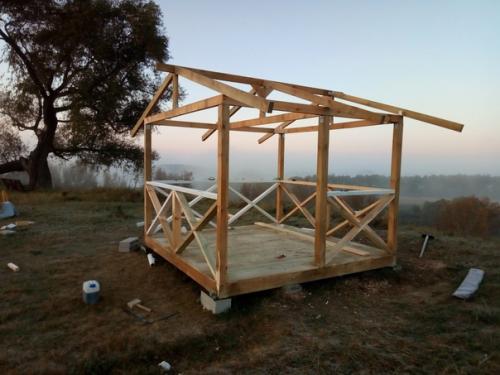 Вот запилил беседочку на даче. 05