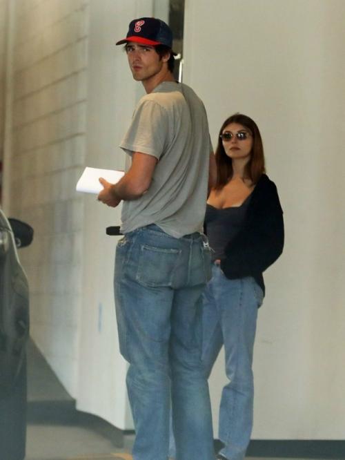 В исследовании приняли участие почти 8 тысяч женщин, и результаты оказались однозначными: разница в уровне удовлетворённости отношениями ощутима. 01