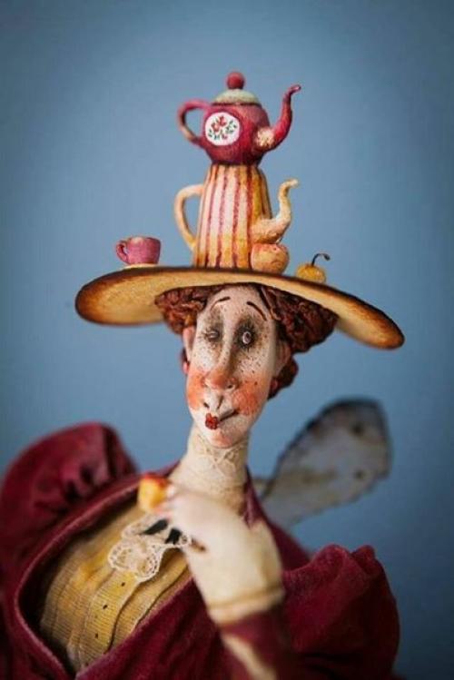 Весьма колоритные дамы и скрипач. 06