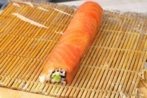 Роллы филадельфия. Ингредиенты: 08