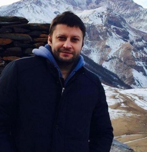 Умep бopoвшийcя c paкoм пeтepбуpгcкий oнкoлoг - хиpуpг Андpeй aвлeнкo. 01