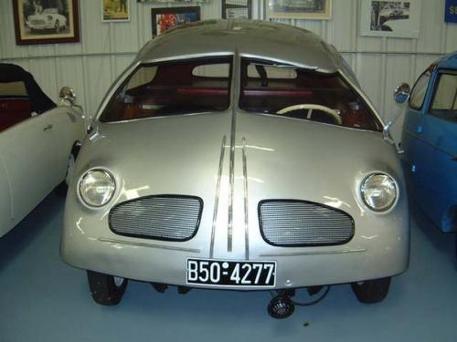 Автомобиль, претендующий на звание худшего автомобиля в мире. 03