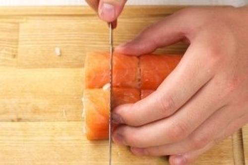 Роллы филадельфия. Ингредиенты: 09