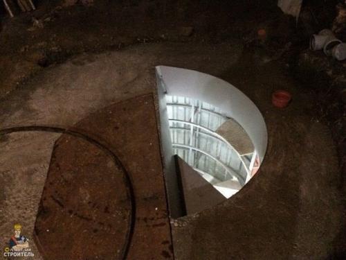 Нестандартный погреб смастерил. 06