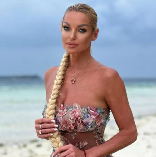 Анастасия волочкова показала архивное фото с Николаем Басковым. 01