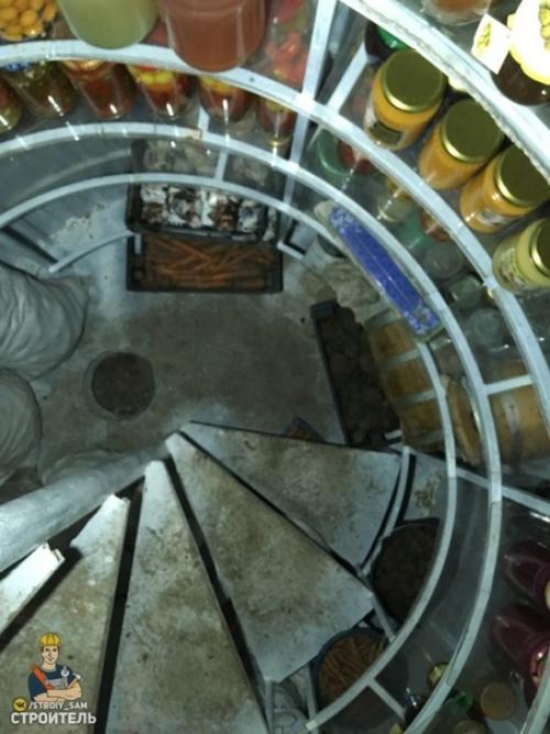 Нестандартный погреб смастерил. 05