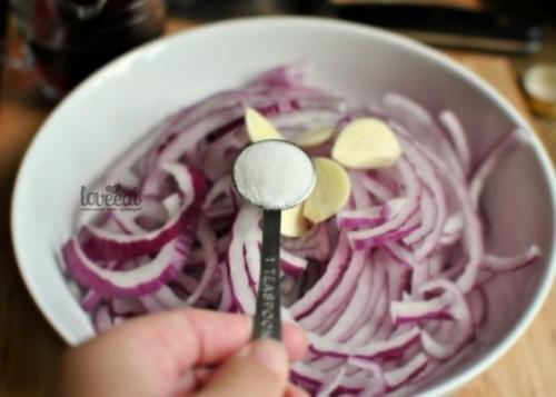 Маринованный красный лук. 02