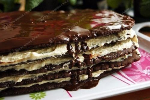 Торт Спартак. Торт Спартак - это медовик с заварным кремом и шоколадными медовыми коржами. 06