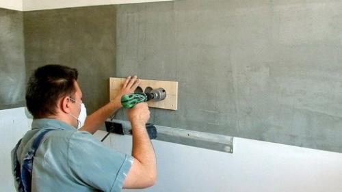 Установка подрозетников.  Одной из задач, которые необходимо решать при прокладке или замене электропроводки, является установка подрозетников. 02 Установка подрозетников.  Одной из задач, которые необходимо решать при прокладке или замене электропроводки, является установка подрозетников. 02