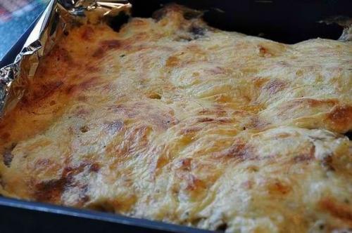 Мясо по-французски.   Приготовить мясо так чтобы оно получилось ароматным, нежным и тающим во рту получается далеко не каждый раз. 08