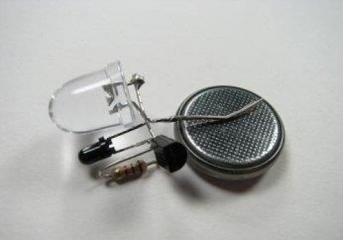 Автоматическое включение светодиода в темноте. 05